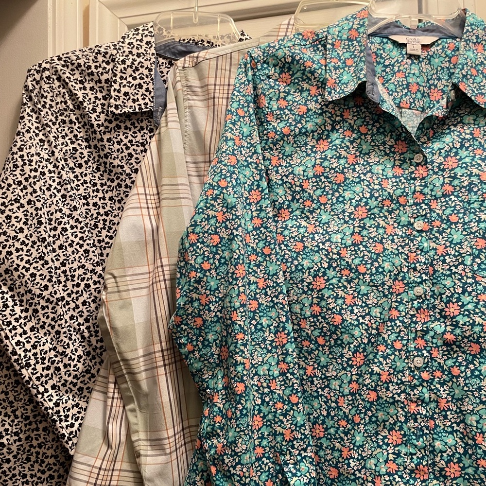 Croft & Barrow Set Of 3 Women’s Sz Large Button Down Long Sleeved Cotton Blouses